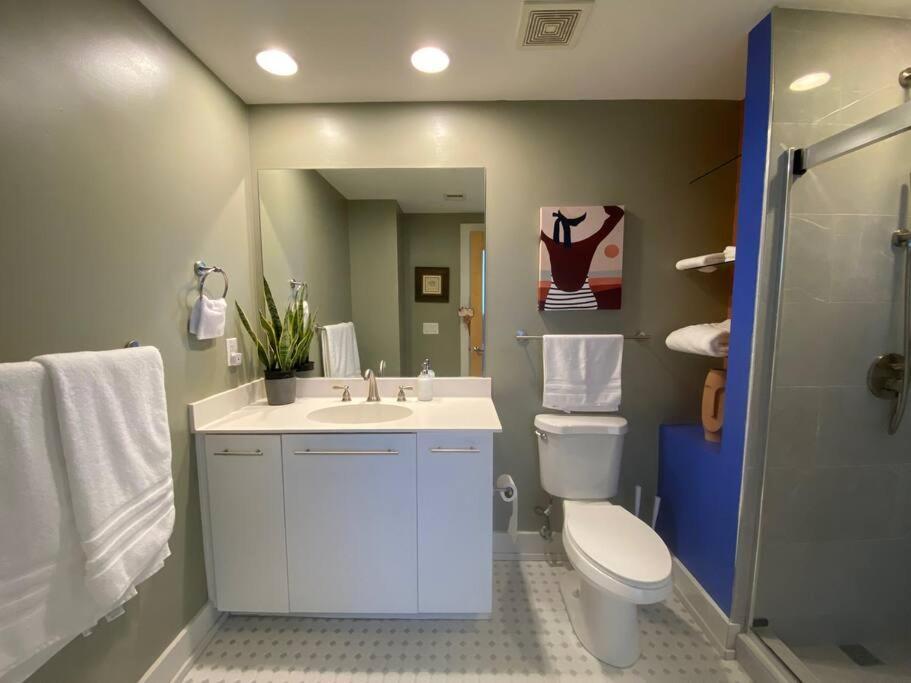 Designer Downtown Condo Suite - Splendid View Des Moines Zewnętrze zdjęcie