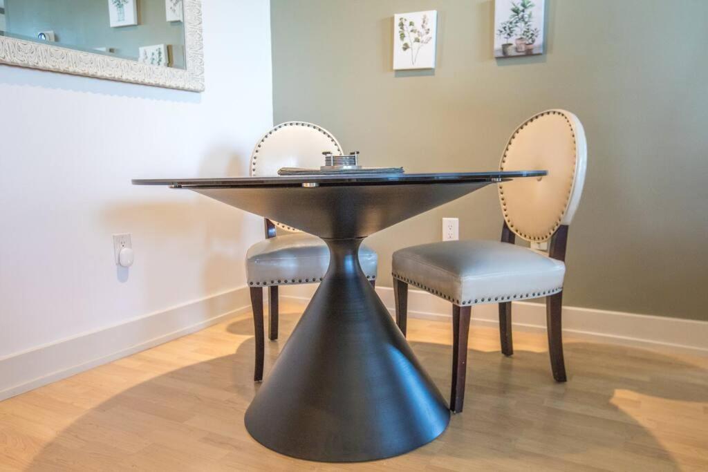 Designer Downtown Condo Suite - Splendid View Des Moines Zewnętrze zdjęcie