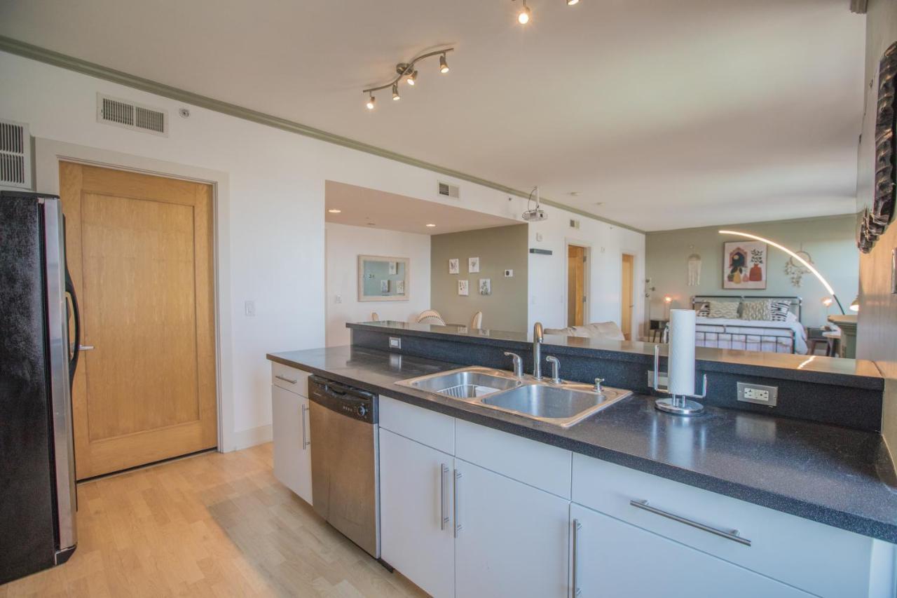 Designer Downtown Condo Suite - Splendid View Des Moines Zewnętrze zdjęcie